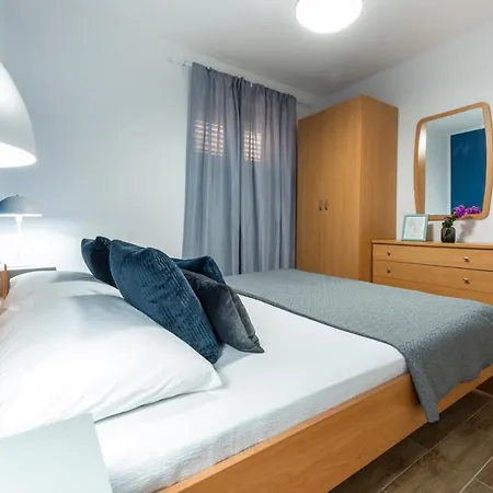 Ellanna Apartman Mlini